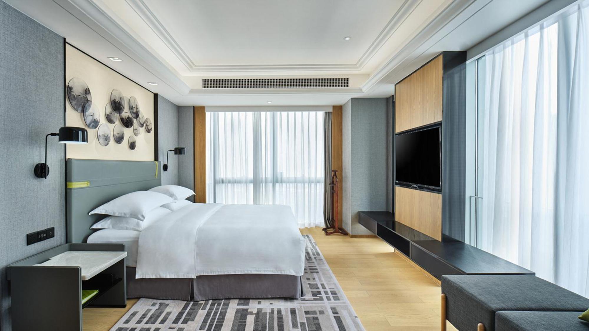 Holiday Inn Guangzhou South Lake Hotel - Ideal For Business & Leisure Εξωτερικό φωτογραφία